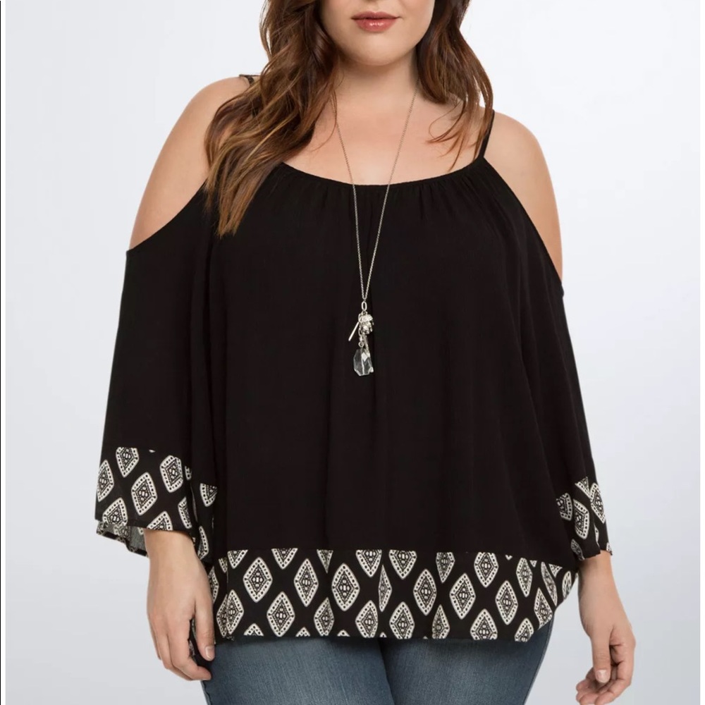 Torrid Indie Glam Border Print Cold Shoulder Top🥳
